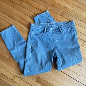 Uniqlo Ultra Stretch Leggings Pants S Light Blue Womens Denim Look Jeggings thumbnail 1