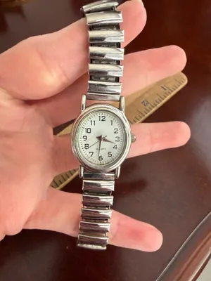 Vintage Quartz Stretchy Watch thumbnail 3