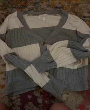 Sweater Gray Size M thumbnail 1