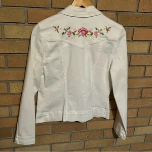 Kikit Jeans Jacket Womens Size Small White Floral Embroidered Cropped Denim thumbnail 8