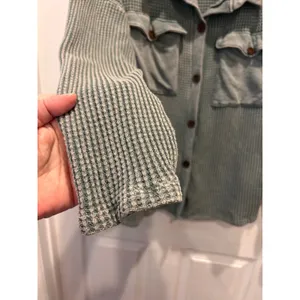 Bucketlist Womens Sage Green Waffle Knit Button Up Shacket Shirt Large‎ Thermal thumbnail 5