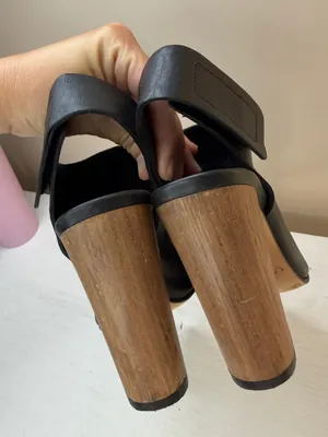 Vince‎ Addie Winter Leather Peep Toe Ankle Strap Wood Block Heel Sandal Black thumbnail 9