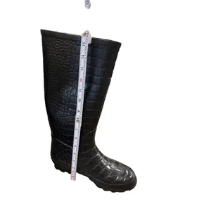 Khombu Womens Black Crocodile-Embossed Rain & Snow Boots Size 10 thumbnail 2