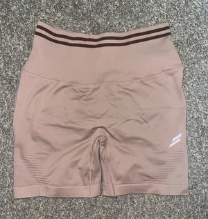 DOYOUEVEN Shorts Scrunch thumbnail 1