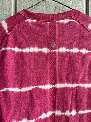 Lululemon Swiftly Tech Short Sleeve Crew in Cranberry‎ Tie Dye Pink Size 4 thumbnail 6