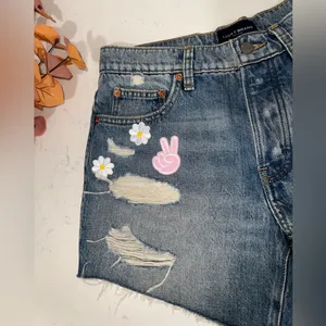 90s midi short Denim Distressed Shorts with Embroidered Patches thumbnail 2