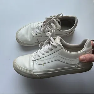 Vans Women's White Sneakers 6.5 thumbnail 3
