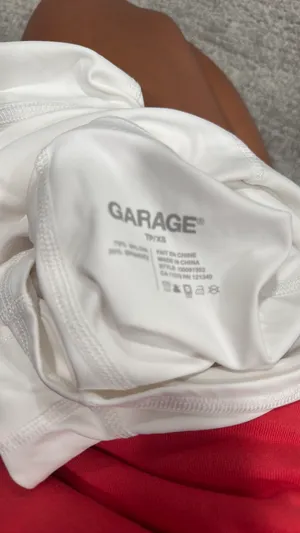 Garage Skirt thumbnail 2
