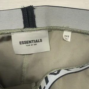 Fear Of God Essentials Green Biker‎ Shorts Women's Size XXS NWT thumbnail 4