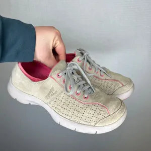 Dansko Womens Tan Pink Suede Slip Resistant Walking Shoes Sneakers Size 38 7.5-8 thumbnail 1