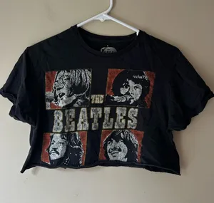 Beatles cropped tee Black Size M thumbnail 1