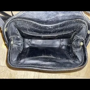 Vtg ‎ Guy Laroche Paris shoulder Crossbody Leather Purse Black 9”x6”x4” thumbnail 9