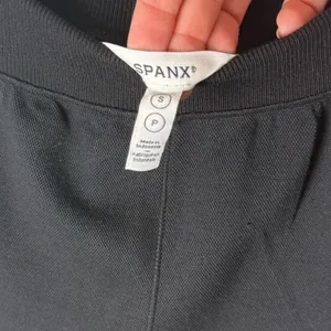 Spanx AirEssentials Pique Carrot Leg Pants in Black S thumbnail 8