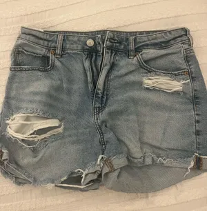 American Eagle Shorts Outfitters thumbnail 1