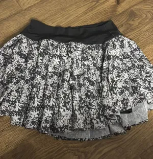 Aerie pleated Grey and white skirt thumbnail 1