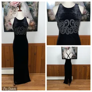 Gorgeous Vintage 90s Maurice’s Black Velvet Prom Gown! thumbnail 2