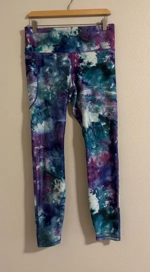 Under armour -Dye Leggings in Purple, Teal & White thumbnail 1