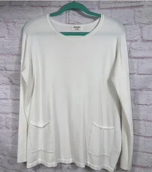 Zenana Women's L/XL White Sweater with Front Pockets thumbnail 1