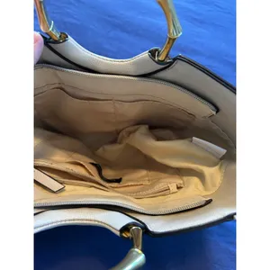 Liz Claiborne Beige Saffiano Crossbody Bag Bamboo Handle Geometric Metallic thumbnail 14