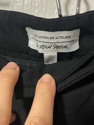 & Other Stories Los Angeles Atelier Wool Blend Pleated Trousers Black US 6 thumbnail 4