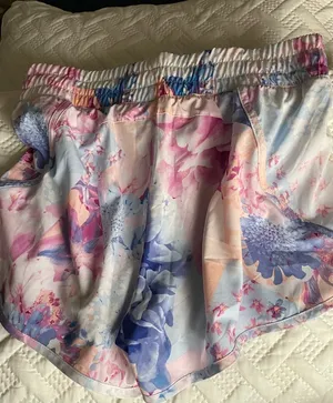 Avia Running Shorts Lined Moisture Wicking Zipper Pocket Drawstring Pastel NWOT thumbnail 1