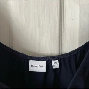 Aritzia Sunday Best Kaia Top in navy blue thumbnail 3