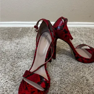 ALDO Red Snakeskin Stiletto Heels | New Without Box | Size 8.5 thumbnail 4