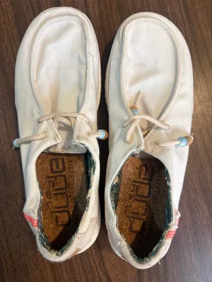 Hey Dude Size 8 Wendy Natural Salt White Canvas Slip On Boat Shoes Beaded Laces thumbnail 2