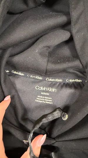 Calvin Klein Hoodie thumbnail 2