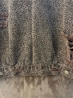 POL Two-Tone Leopard Print Denim Jacket in Brown/Tan Women’s Size L thumbnail 12