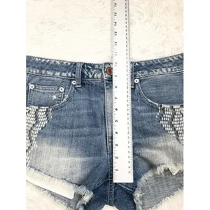 American Eagle High Rise Festival Cutoff Jean Shorts Painted Design Size 6‎ thumbnail 4