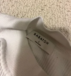 Aritzia Cropped Top thumbnail 3