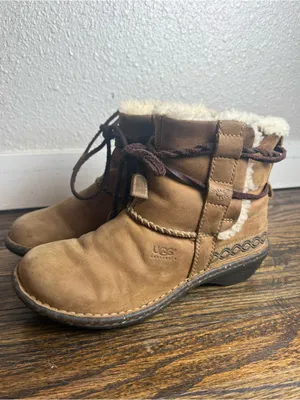 UGG Australia Cove 5136 Chestnut Leather Sheepskin Lined Ankle Boots Women’s US6 thumbnail 2