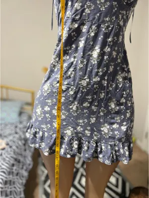Hollister Blue floral mini dress with adjustable straps and ruffled hem #holidaydress thumbnail 5