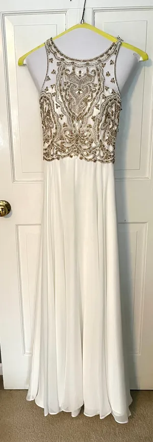 Prom Dresss thumbnail 1
