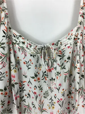 Old Navy Floral Smocked Back Puff Sleeve Size 3X thumbnail 4