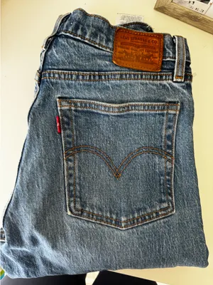 Levi’s Wedgie Straight Jeans thumbnail 3