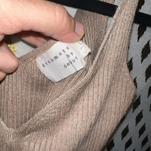 Dreamers by Debut Nude tan sweater v neck tank top crop top size L thumbnail 3
