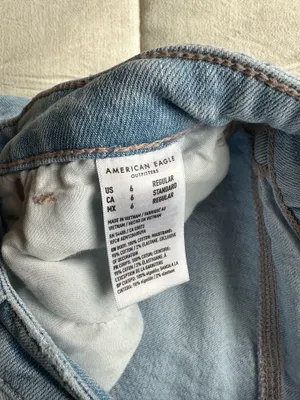 american eagle jeans thumbnail 2