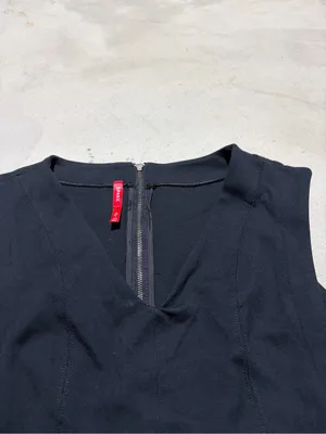 Spanx Black the perfect Sleeveless V-Neck Women's Top small thumbnail 5
