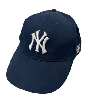 OC Sports Team MLB Unisex Blue New York Yankees Embroidered Strapback Hat Cap thumbnail 1