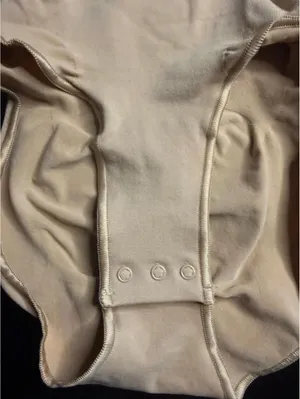 SKIMS Seamless Sculpt Brief Bodysuit Nude XS NEW Butt Enhancing thumbnail 4