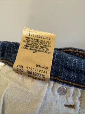 Vintage Y2K Levi’s 512 Jeans Size 6 Bootcut Mid Rise Dark Wash 2000s Denim thumbnail 9