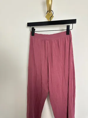 SKIMS Boyfriend Loose Pant in Oxblood Size X-Small thumbnail 7