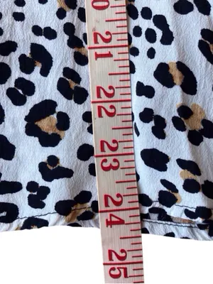 Sanctuary Black & White Leopard-Spot V-Neck Cap Sleeve Top thumbnail 5