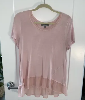 Marled pink flowy top Size M thumbnail 1