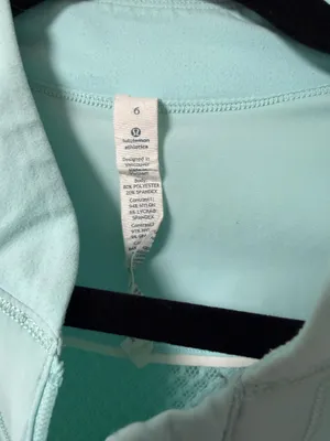 Lululemon jacket thumbnail 2
