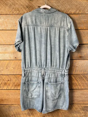 Good American Weightless Light Blue Denim Short Sleeve Romper Sz 4 XL thumbnail 3