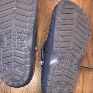 Crocs navy blue shoes size 6 thumbnail 5