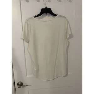 Lululemon White Shirt – Estimated Size Medium thumbnail 4